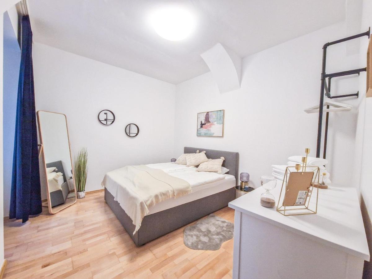 Feelhome - Design Apartment Fuer 4 Gaeste - Smart Tv - Naschmarkt Viena Exterior foto