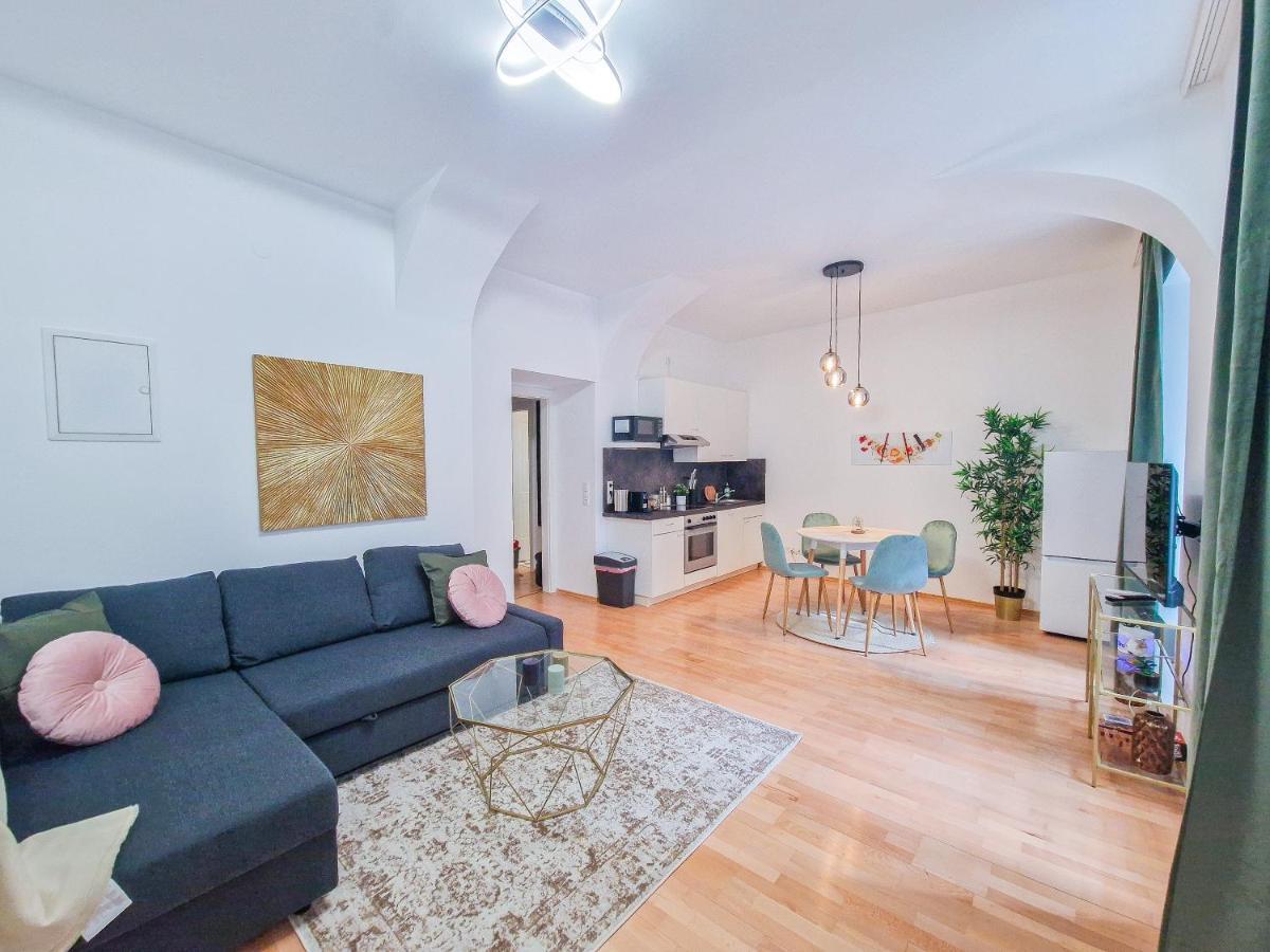 Feelhome - Design Apartment Fuer 4 Gaeste - Smart Tv - Naschmarkt Viena Exterior foto