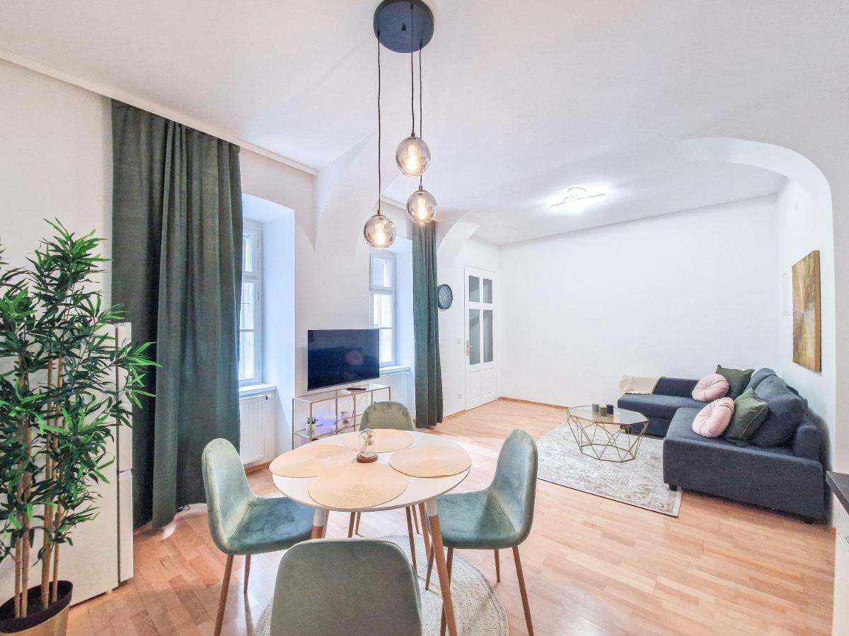 Feelhome - Design Apartment Fuer 4 Gaeste - Smart Tv - Naschmarkt Viena Exterior foto