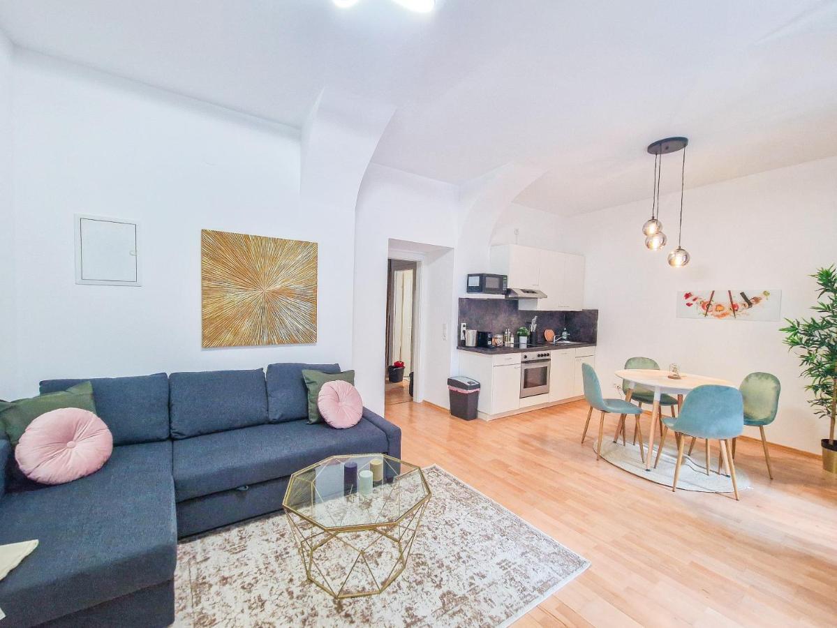Feelhome - Design Apartment Fuer 4 Gaeste - Smart Tv - Naschmarkt Viena Exterior foto
